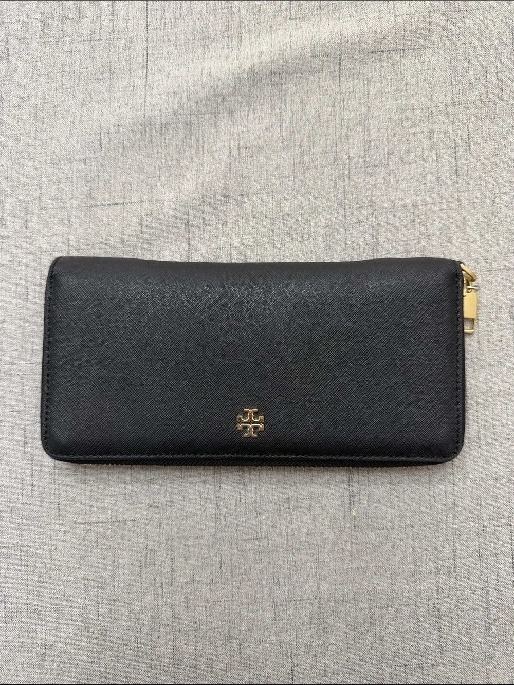 Tory Burch Black Zip Emerson Saffiano Continental Wallet